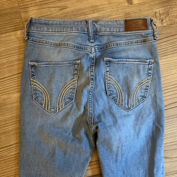Hollister Hi-Rise Super Skinny Jeans - Picture 6 of 7